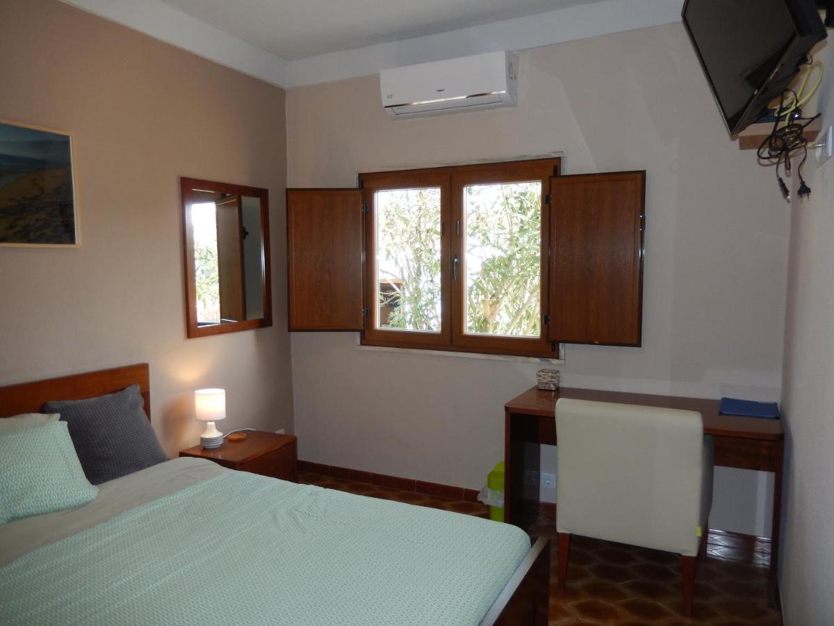 Bed and Breakfast Quinta Laranjal Da Arrabida Palmela Esterno foto